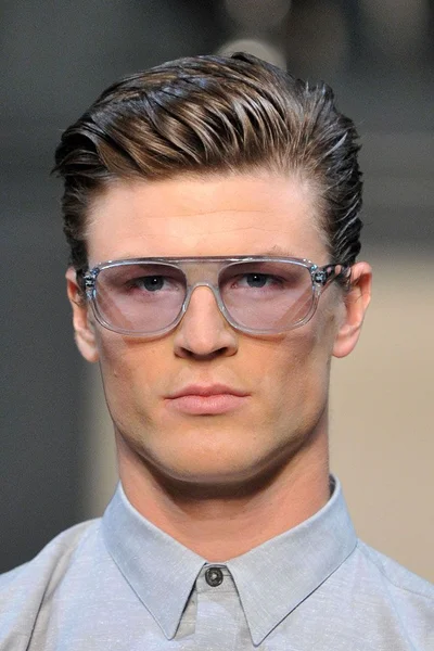 Look 14